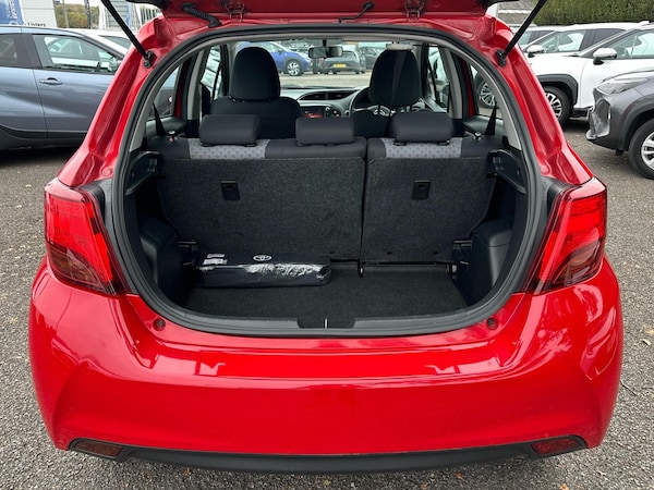 Used Toyota Yaris 2015 for sale - 76241226: Photo 14