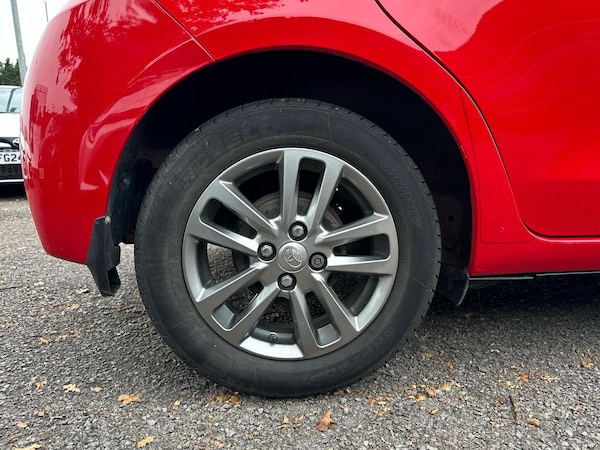 Used Toyota Yaris 2015 for sale - 76241226: Photo 18