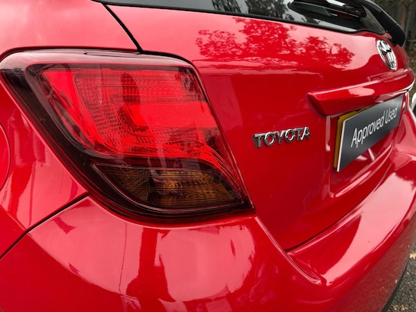 Used Toyota Yaris 2015 for sale - 76241226: Photo 23