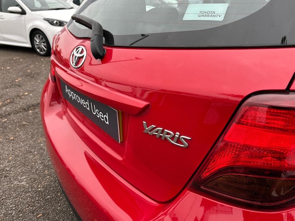 Used Toyota Yaris 2015 for sale - 76241226: Photo 24