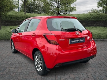 Used Toyota Yaris 2015 for sale - 76241226: Photo 4
