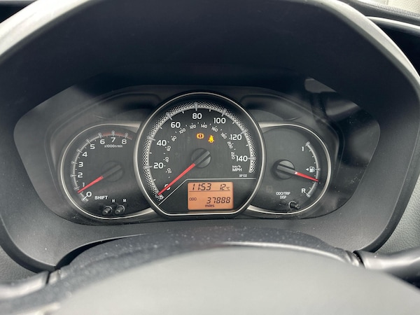 Used Toyota Yaris 2015 for sale - 76241226: Photo 9