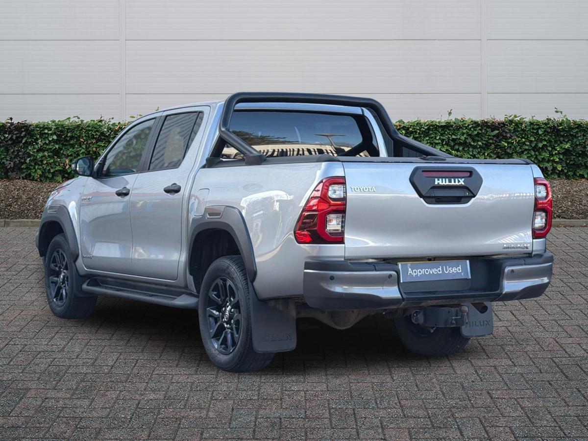Used Toyota Hilux 2024 for sale - 77539440: Photo 2
