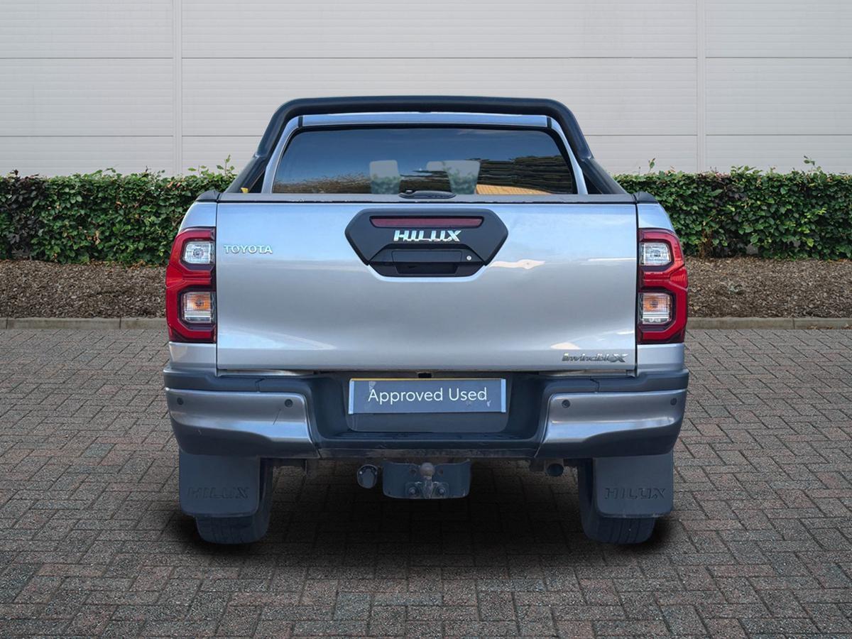 Used Toyota Hilux 2024 for sale - 77539440: Photo 4