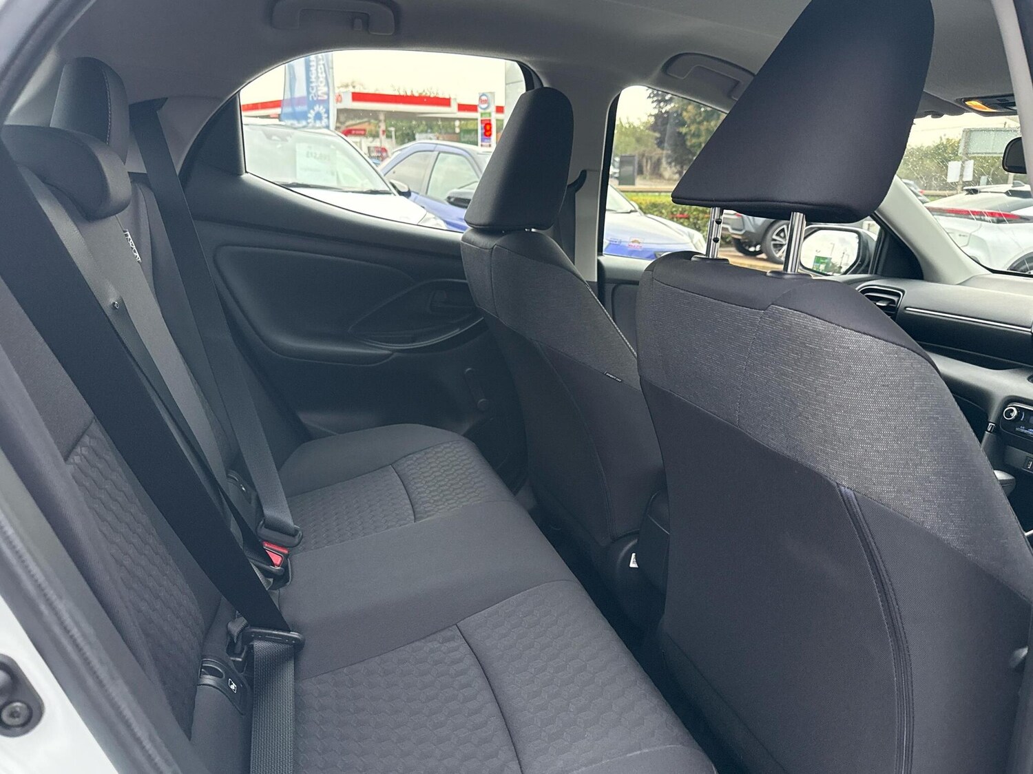 Used Toyota Yaris 2022 for sale - 76139776: Photo 13