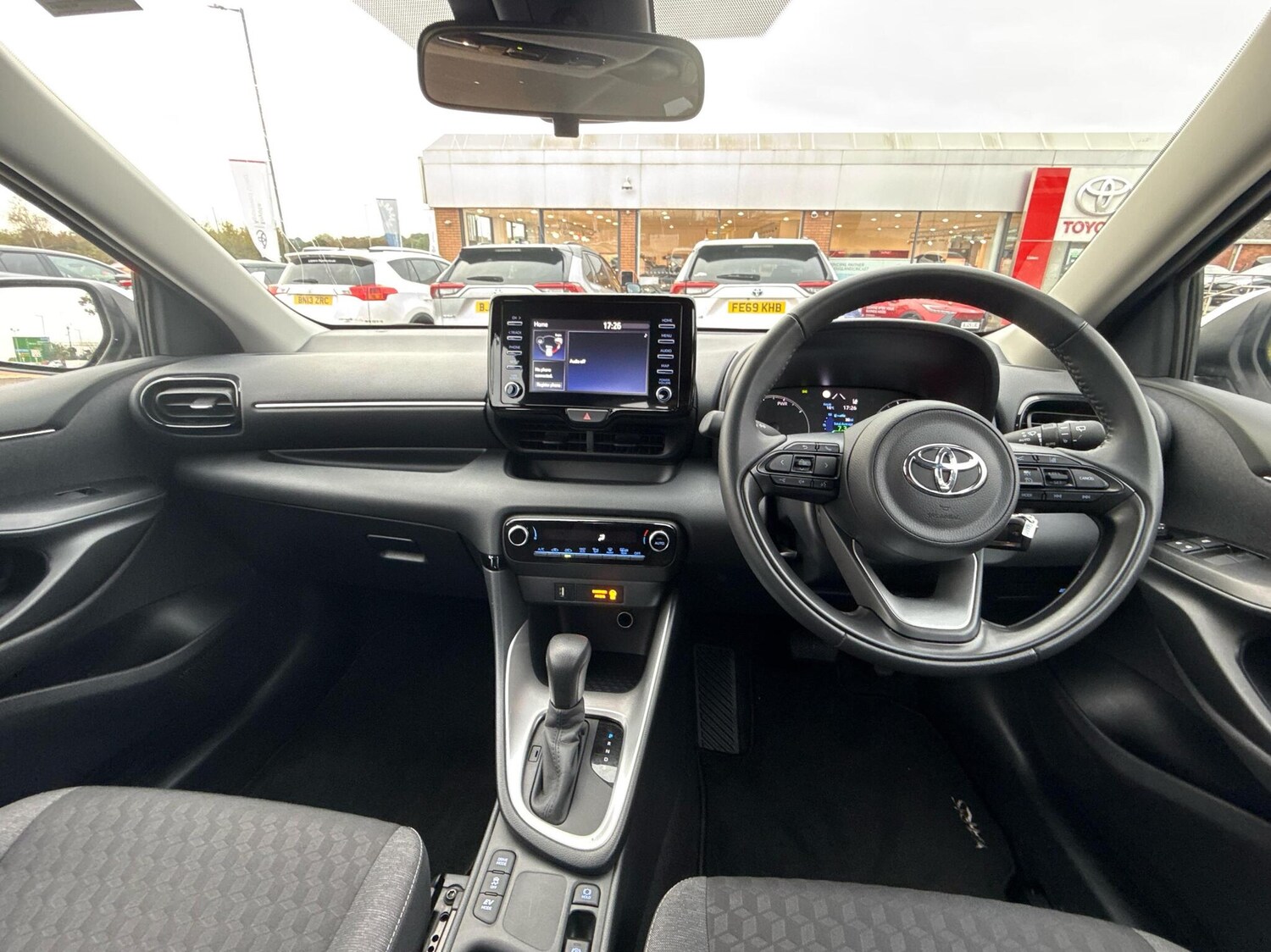 Used Toyota Yaris 2022 for sale - 76139776: Photo 5