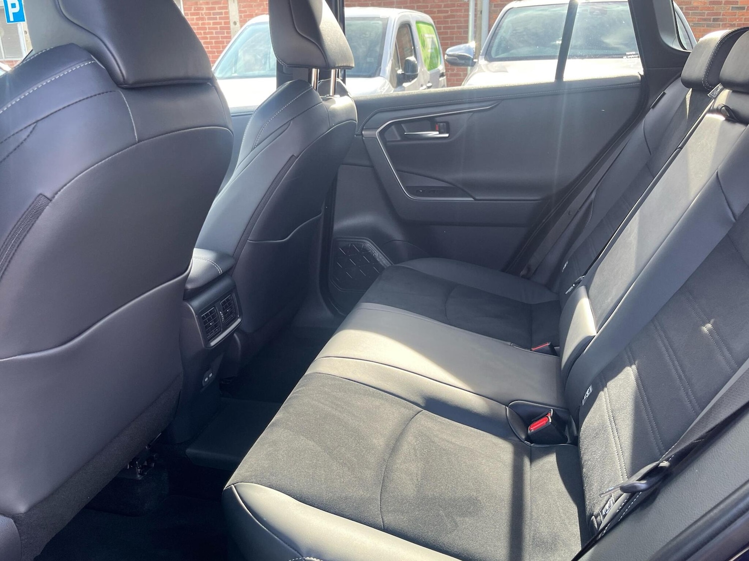 Used Toyota RAV4 2025 for sale - 76139804: Photo 12