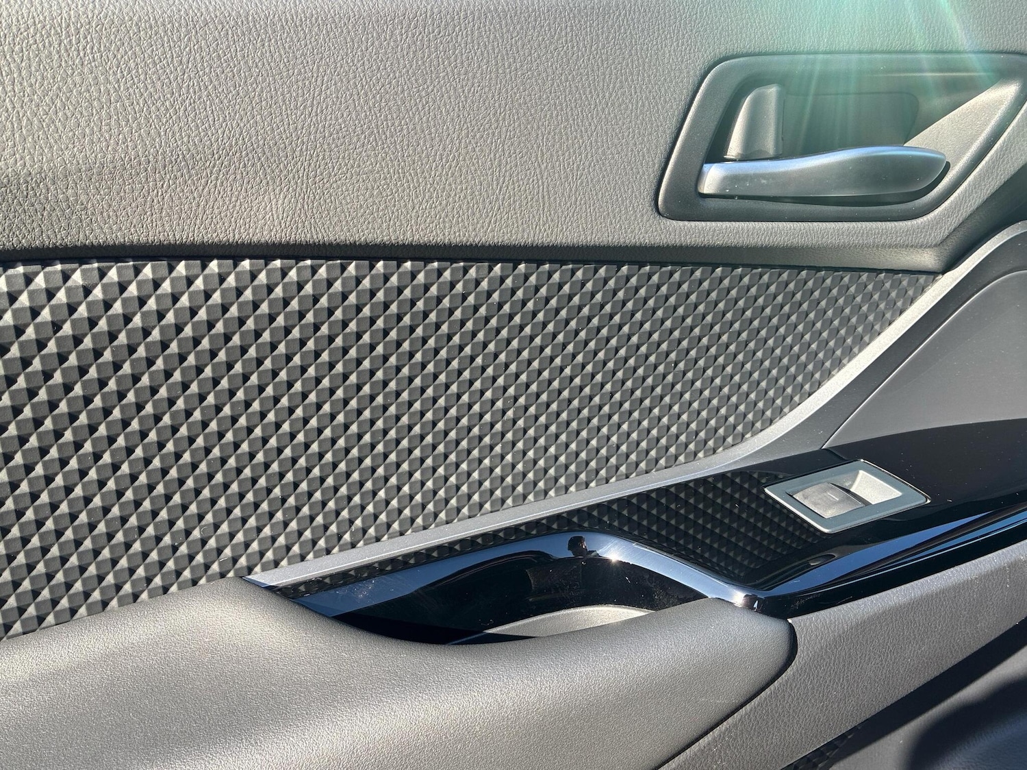 Used Toyota C-HR 2022 for sale - 76419888: Photo 26