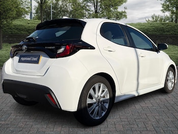 Used Toyota Yaris 2022 for sale - 76378448: Photo