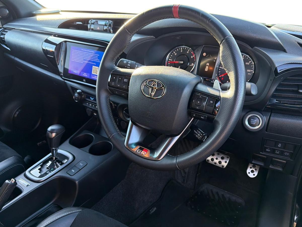 Used Toyota Hilux 2025 for sale - 77046346: Photo 12