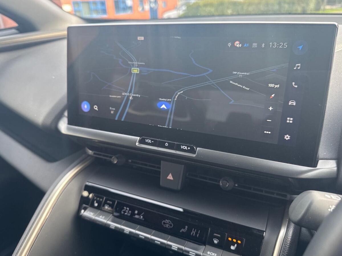 Used Toyota C-HR 2025 for sale - 77725385: Photo 11