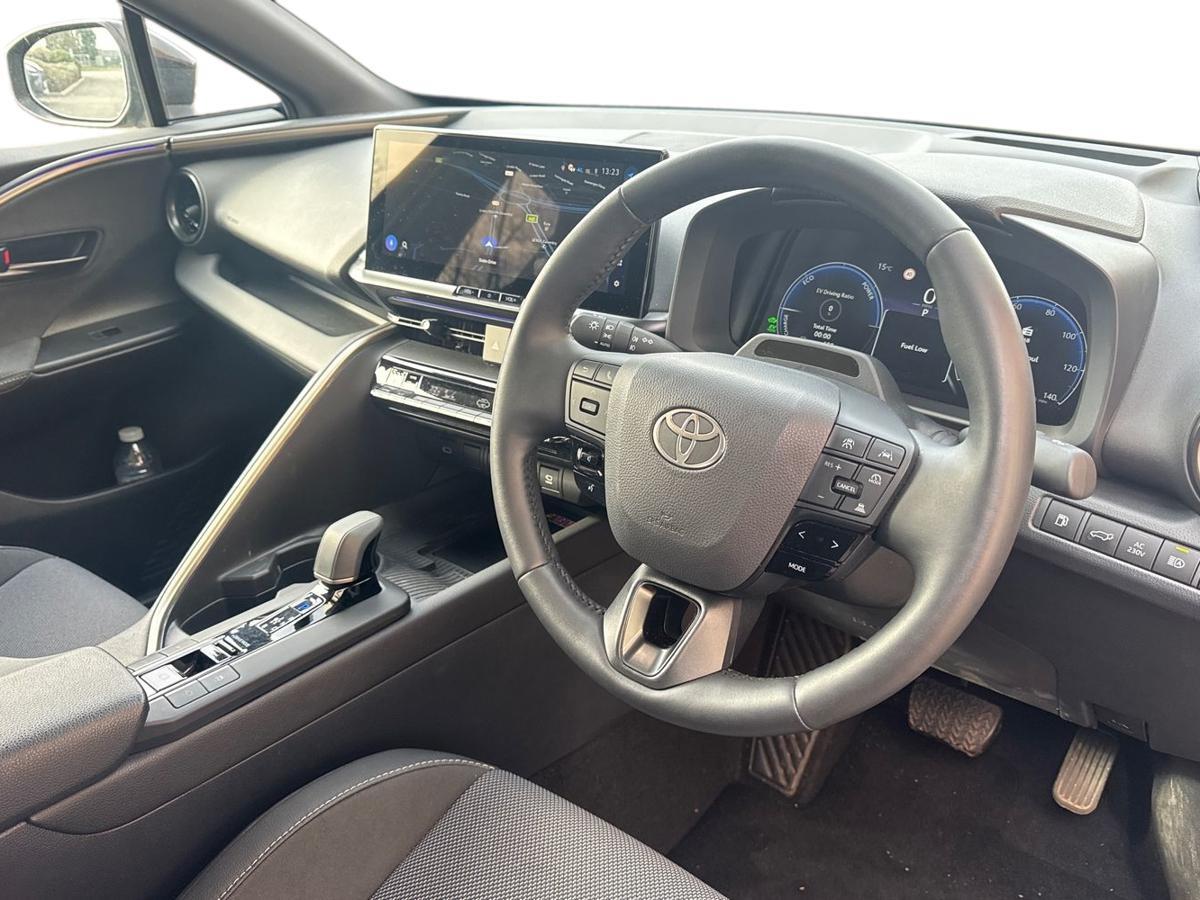 Used Toyota C-HR 2025 for sale - 77725385: Photo 12