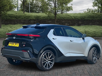Used Toyota C-HR 2024 for sale - 75521635: Photo