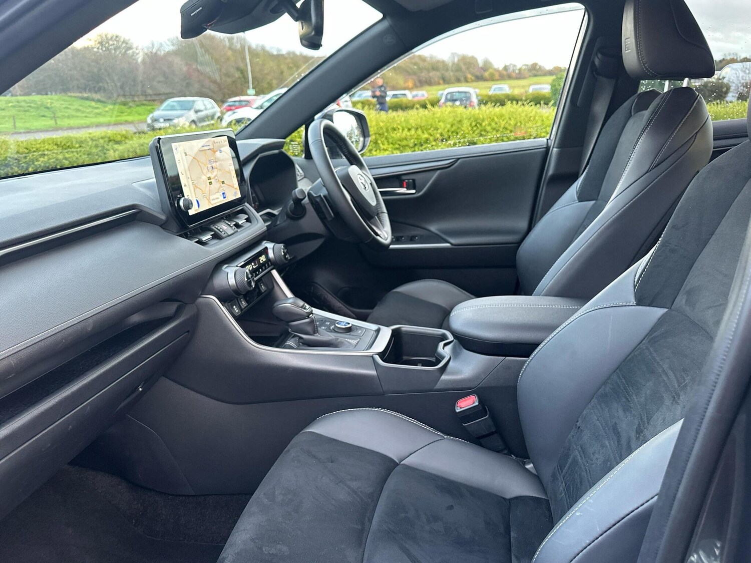 Used Toyota RAV4 2025 for sale - 76523228: Photo 10