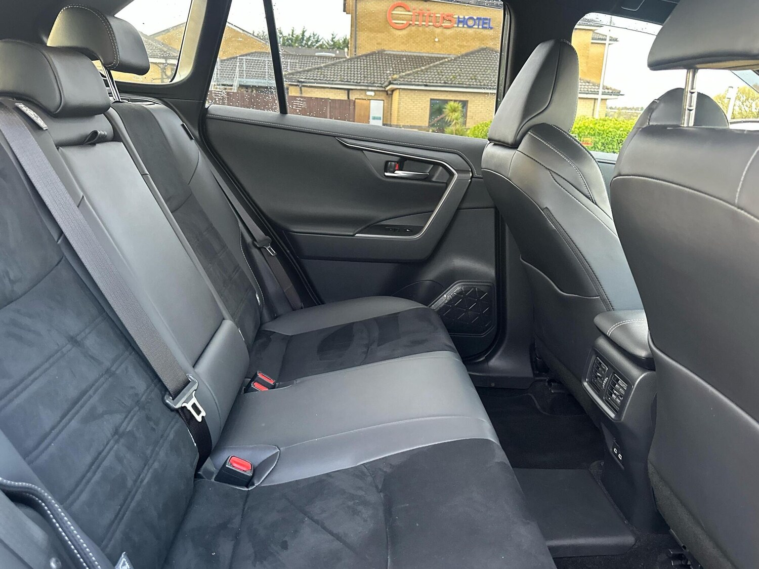 Used Toyota RAV4 2025 for sale - 76523228: Photo 13