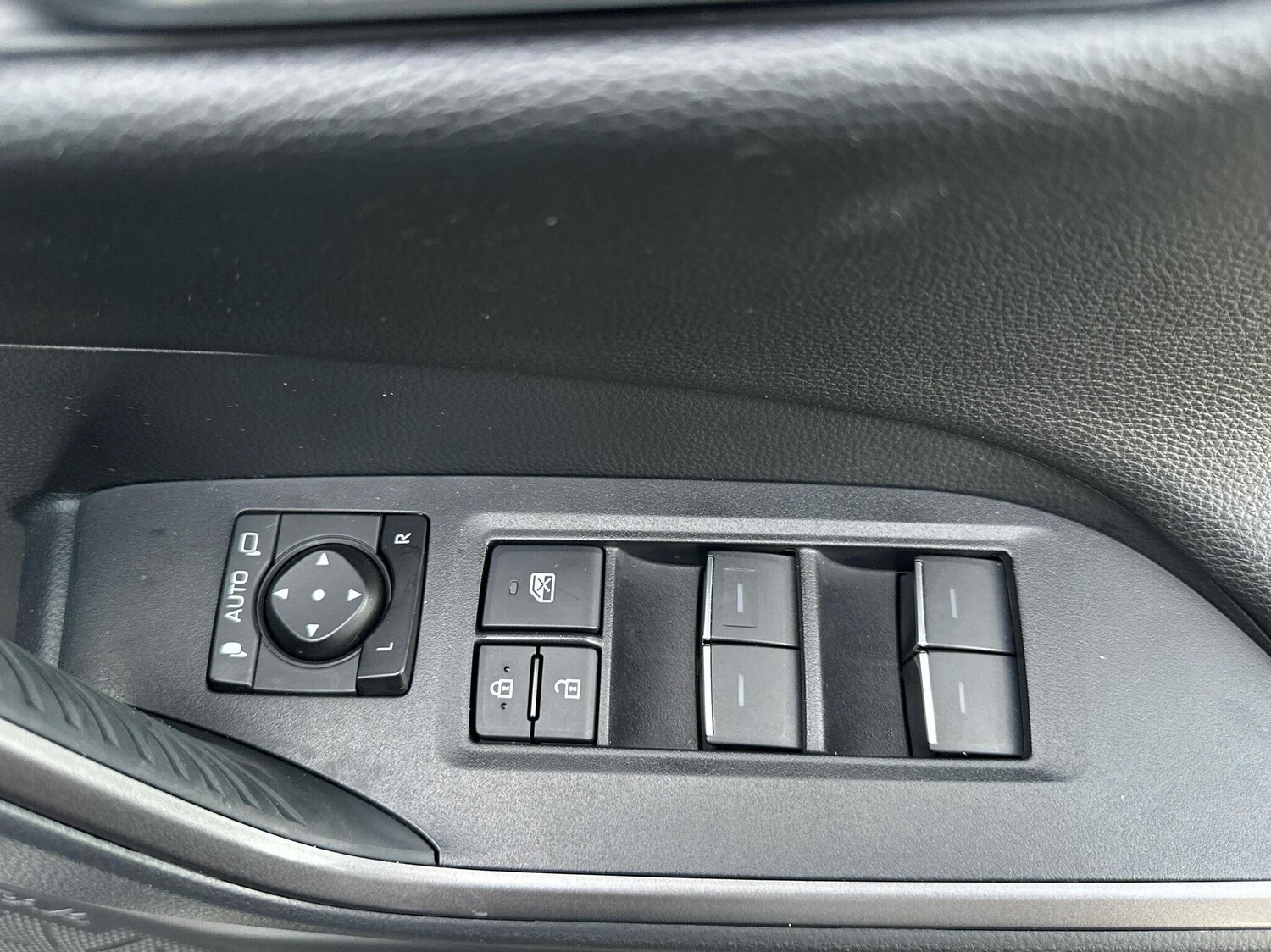 Used Toyota RAV4 2025 for sale - 76523228: Photo 25