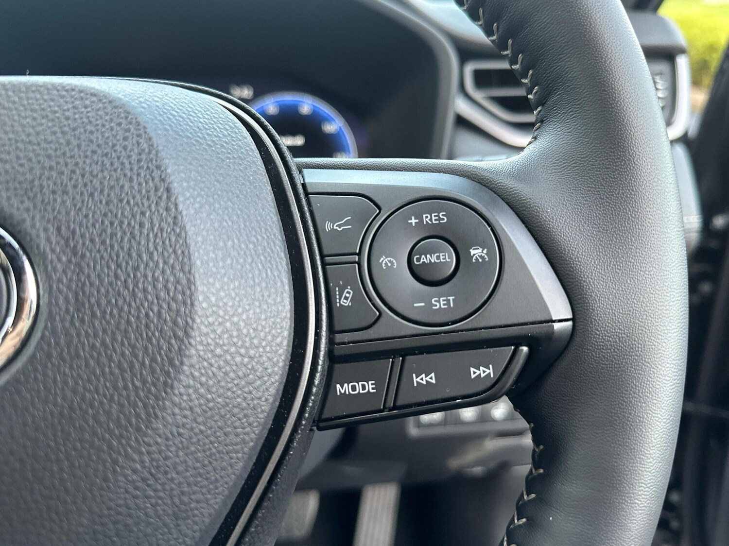 Used Toyota RAV4 2025 for sale - 76523228: Photo 27