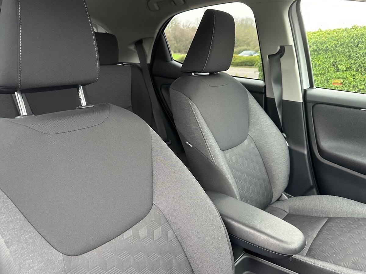 Used Toyota Yaris 2025 for sale - 77332543: Photo 17