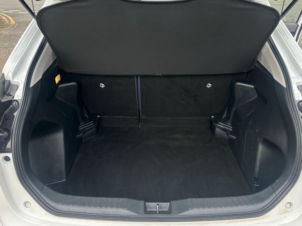 Used Toyota Yaris Cross 2023 for sale - 77959272: Photo 10