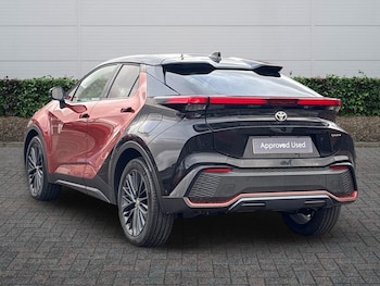 Used Toyota C-HR 2025 for sale - 77359947: Photo