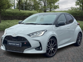 Used Toyota Yaris 2024 for sale - 76434335: Photo