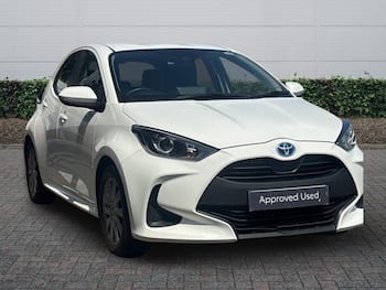 Used Toyota Yaris 2024 for sale - 79699697: Photo