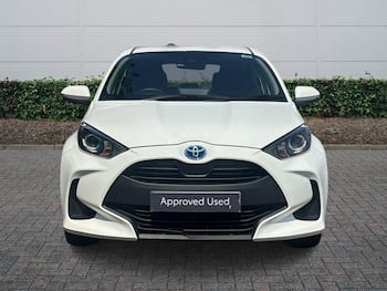 Used Toyota Yaris 2024 for sale - 79699697: Photo