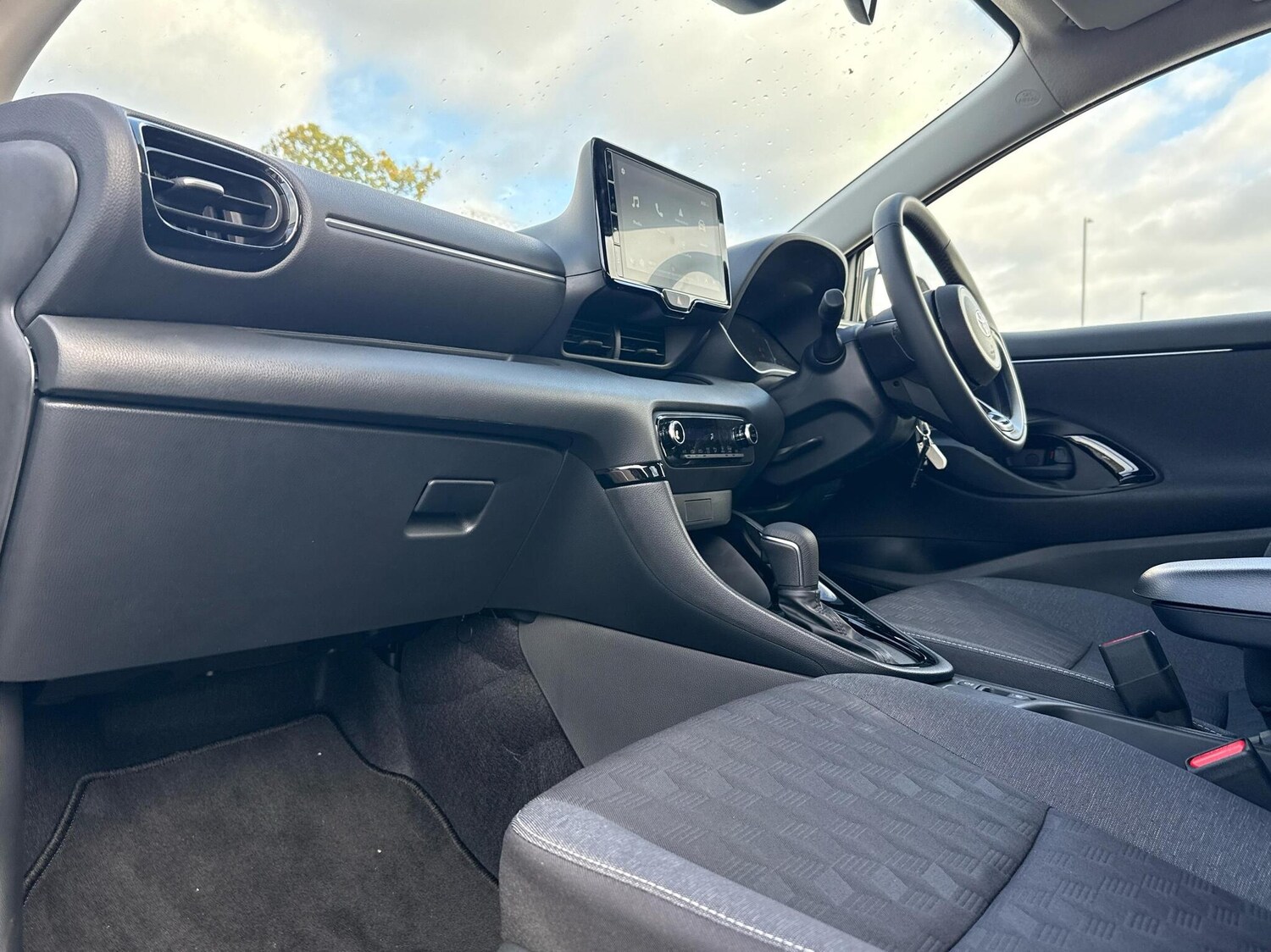 Used Toyota Yaris 2025 for sale - 76139799: Photo 26