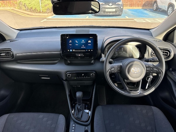 Used Toyota Yaris 2025 for sale - 76139799: Photo 5