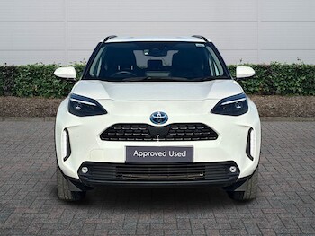 Used Toyota Yaris 2023 for sale - 77855197: Photo