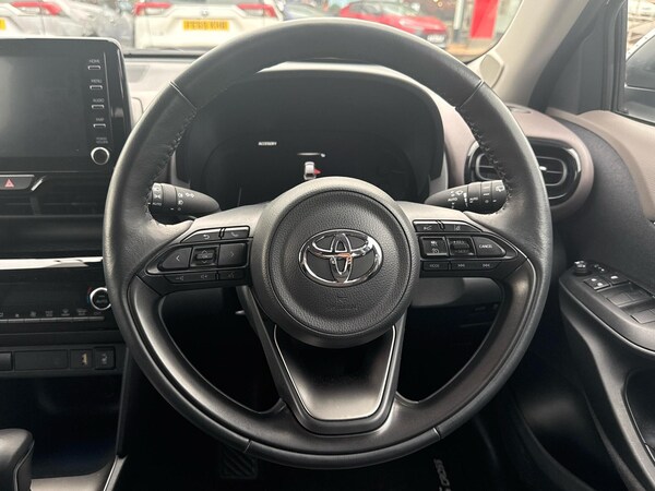 Used Toyota Yaris 2023 for sale - 76061651: Photo 8