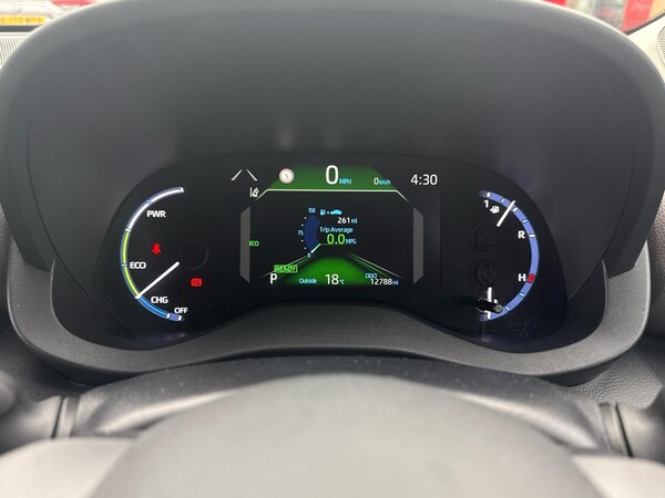 Used Toyota Yaris 2023 for sale - 76061651: Photo 9