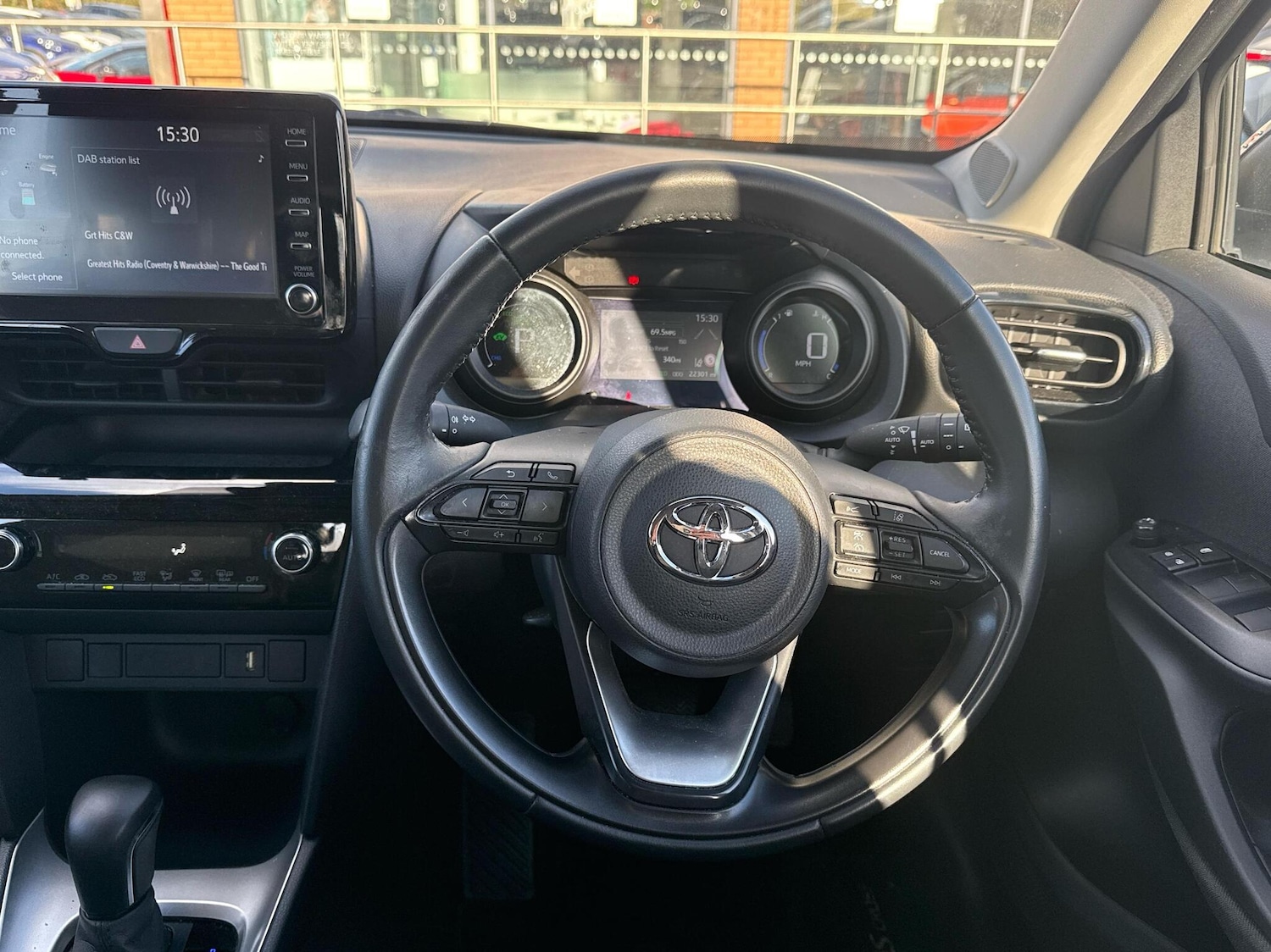 Used Toyota Yaris 2024 for sale - 76350480: Photo 6