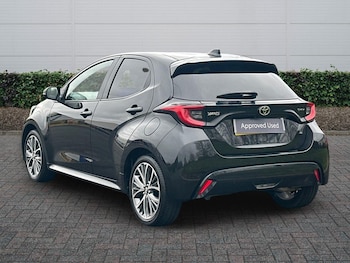 Used Toyota Yaris 2024 for sale - 77941494: Photo