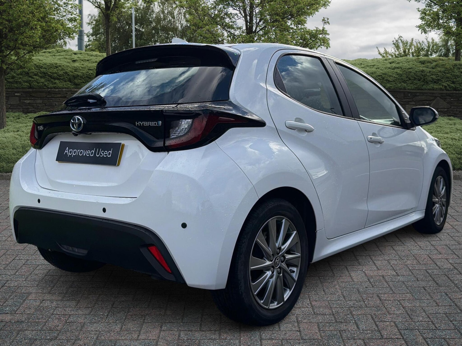 Used Toyota Yaris 2023 for sale - 76359768: Photo 2