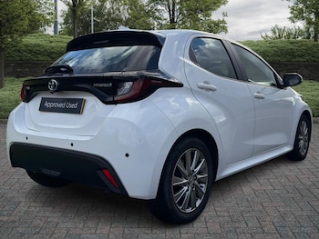 Used Toyota Yaris 2023 for sale - 76359768: Photo