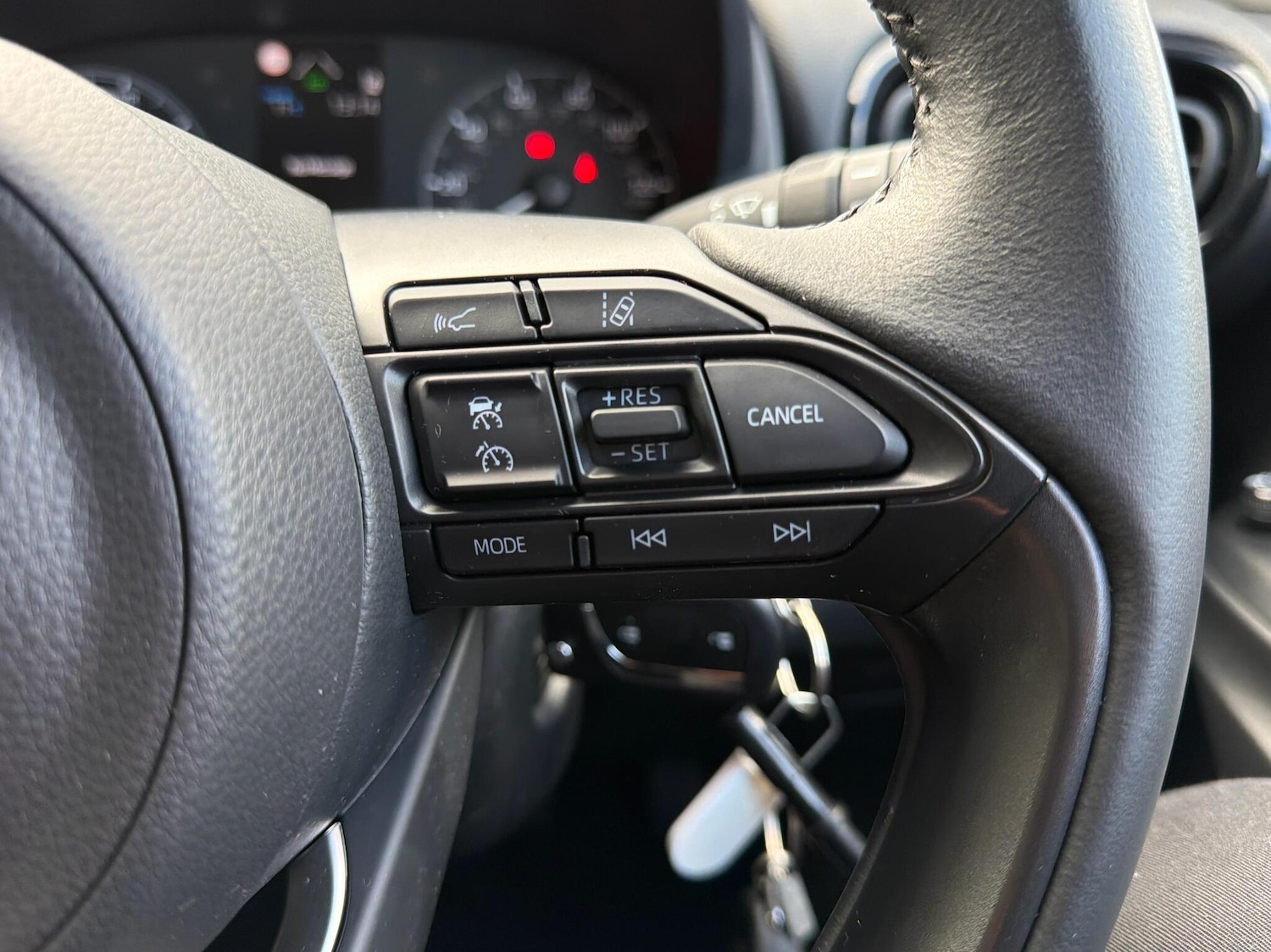 Used Toyota Yaris 2023 for sale - 76359768: Photo 34