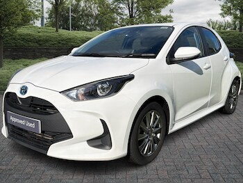 Used Toyota Yaris 2023 for sale - 76359768: Photo