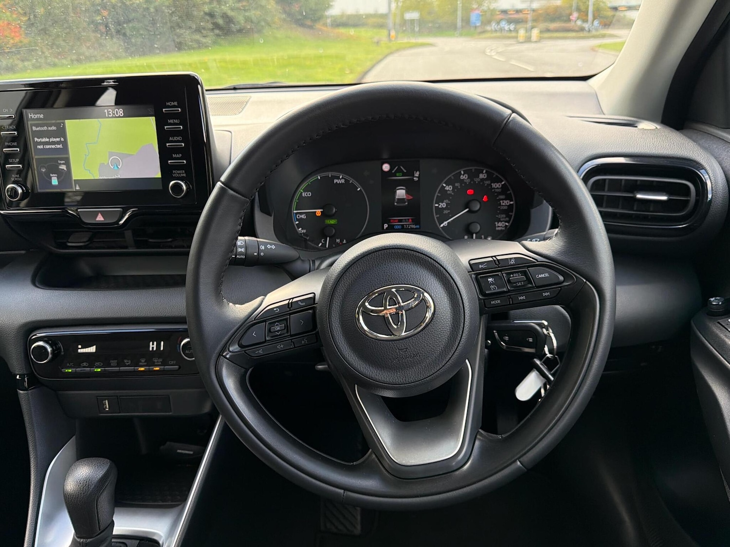 Used Toyota Yaris 2023 for sale - 76359768: Photo 6