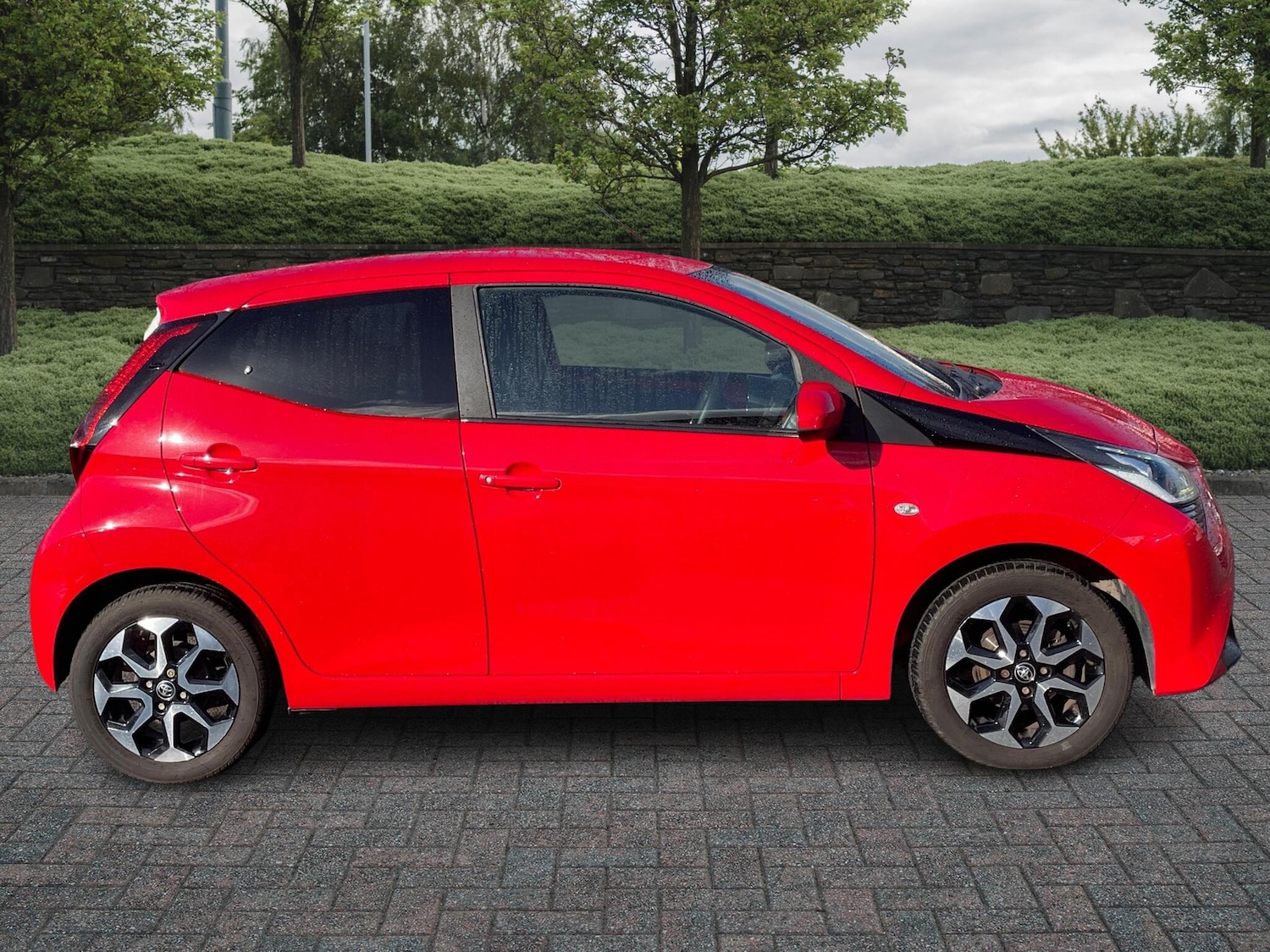 Used Toyota AYGO 2018 for sale - 76318670: Photo 16