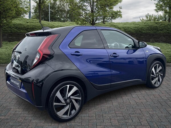 Used Toyota Aygo X 2023 for sale - 76271556: Photo 2