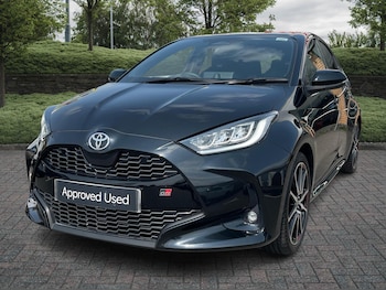 Used Toyota Yaris 2024 for sale - 74852757: Photo