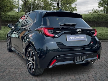 Used Toyota Yaris 2024 for sale - 74852757: Photo