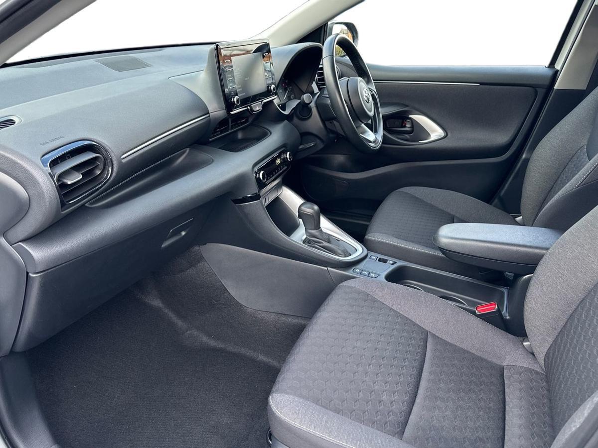 Used Toyota Yaris 2022 for sale - 77321321: Photo 7