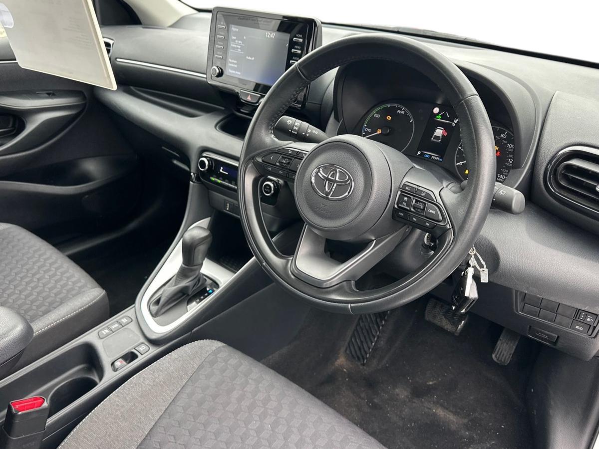 Used Toyota Yaris 2023 for sale - 77739492: Photo 12