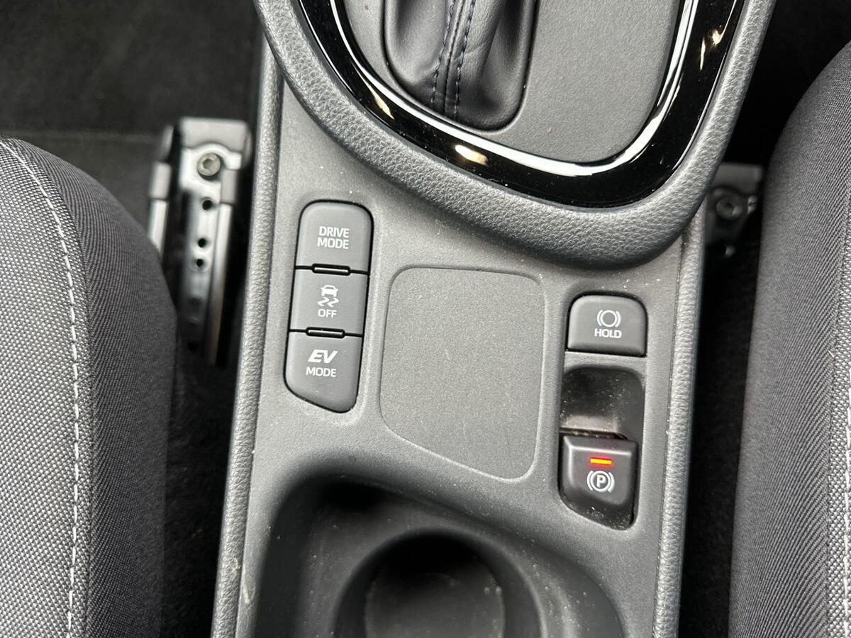 Used Toyota Yaris 2025 for sale - 76500885: Photo 21