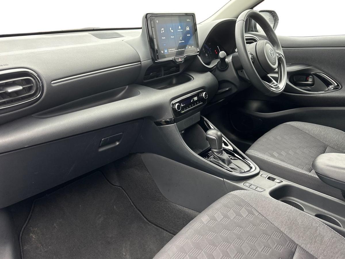 Used Toyota Yaris 2025 for sale - 76500885: Photo 7