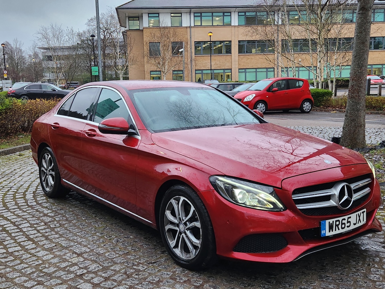 Used Mercedes-Benz C Class 2015 for sale - 77850773: Photo 2