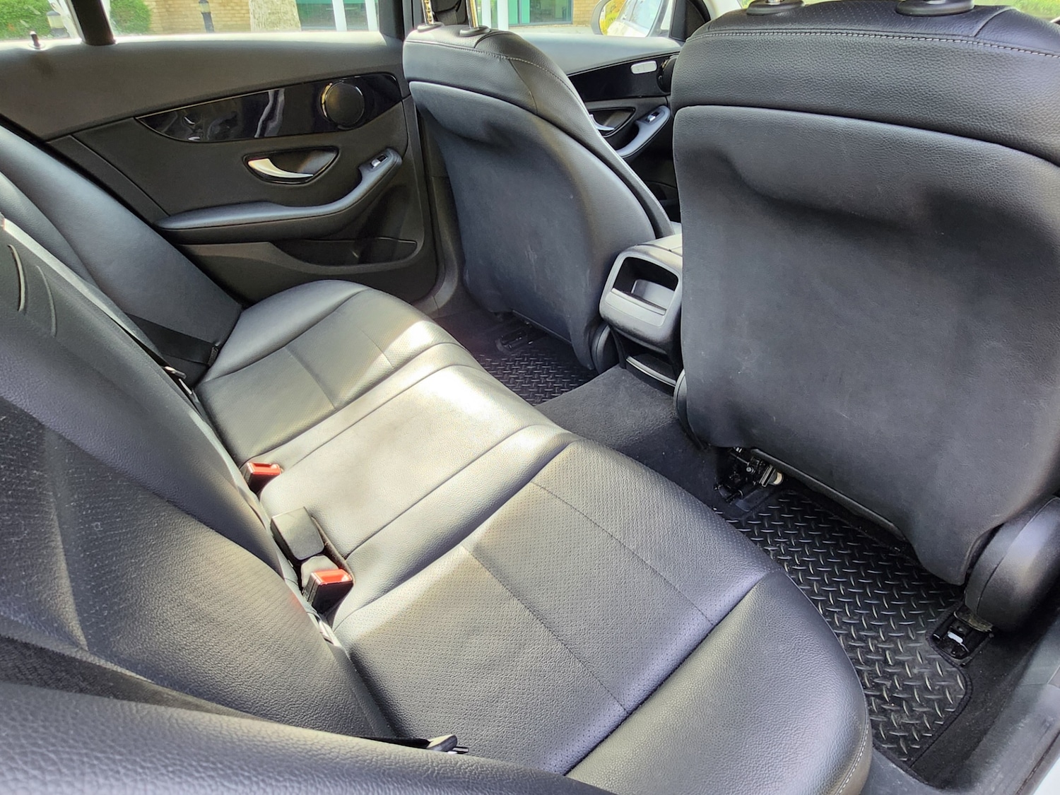 Used Mercedes-Benz C Class 2015 for sale - 78201462: Photo 24