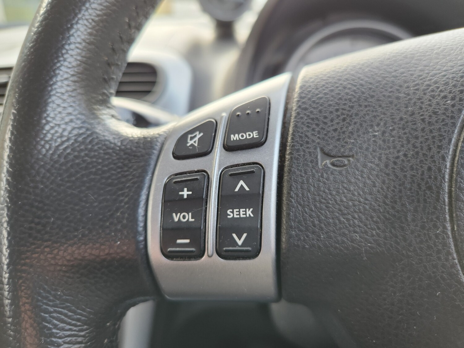 Used Suzuki Splash 2012 for sale - 77819112: Photo 31